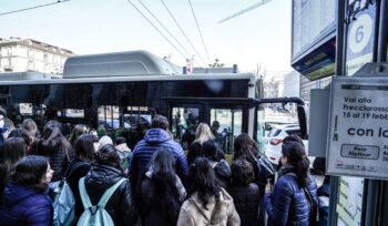 sciopero-9-ottobre:-gli-orari-di-bus-e-treni-nelle-principali-citta