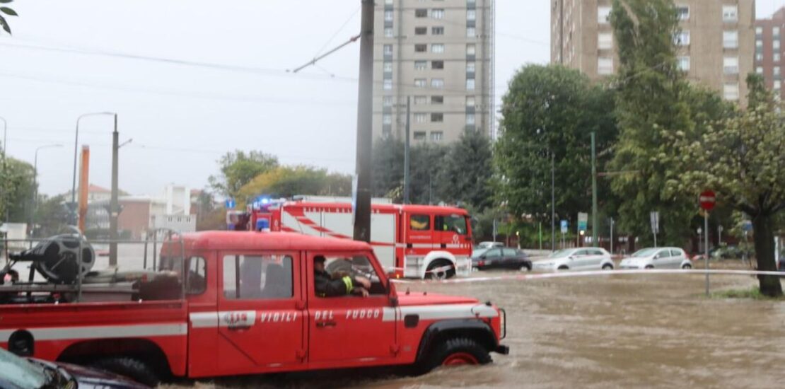 maltempo,-nubifragio-a-milano.-allerta-rossa-e-arancione:-le-zone-a-rischio