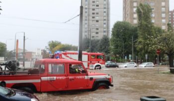 maltempo,-nubifragio-a-milano.-allerta-rossa-e-arancione:-le-zone-a-rischio