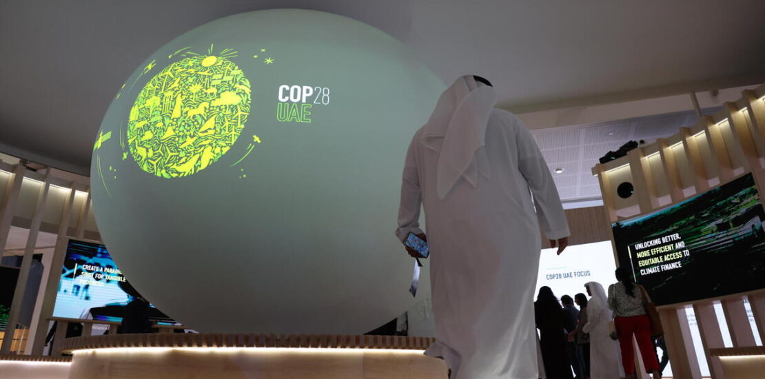 cop28-sotto-attacco,-“ecco-cosa-uscira-dalla-conferenza-sul-clima-di-dubai”