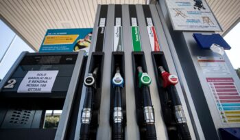 carburanti,-tornano-i-cartelli-con-i-prezzi-medi:-sentenza-del-tar-sospesa