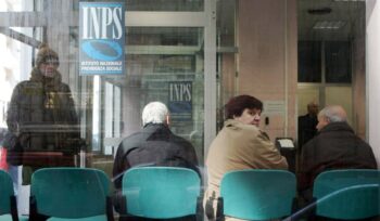 pensionato-fa-la-comparsa-per-77-euro,-l’inps-gliene-chiede-20mila