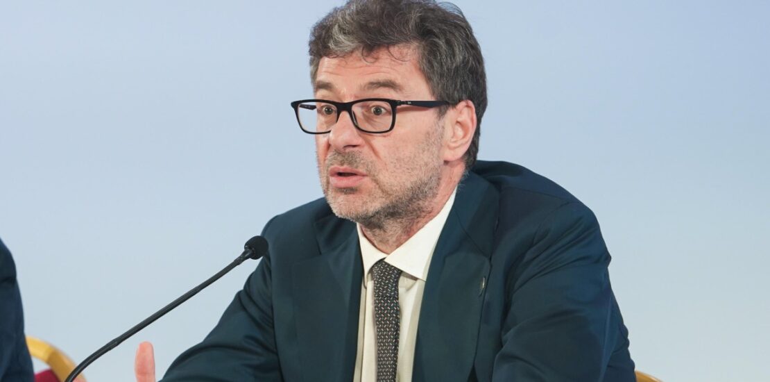 giorgetti-pronto-alle-dimissioni?-“preparatevi-a-fare-senza-di-me”,-ma-il-ministro-smentisce