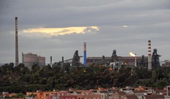 riconversione-ex-ilva,-previsti-700-milioni-di-finanziamenti-per-gli-acquirenti:-in-autunno-la-ripresa-della-produzione