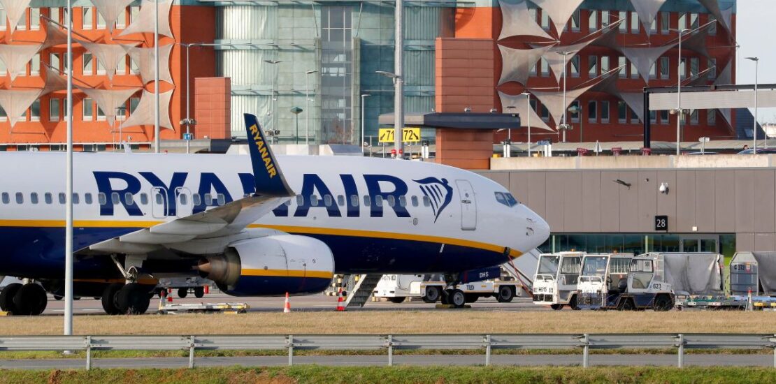 voli-cancellati-e-centinaia-di-ritardi,-ryanair-chiede-una-riforma-del-controllo-aereo