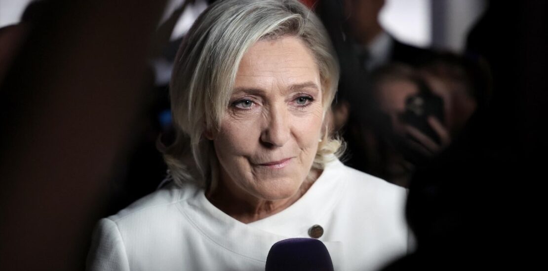 marine-le-pen-indagata-per-finanziamenti-illeciti-alla-campagna-delle-elezioni-in-francia