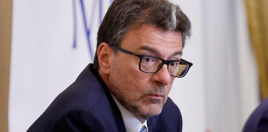 giorgetti-avverte-sul-pnrr:-“rivedere-le-tempistiche”.-l’appello-del-ministro-all’ue-sulle-scadenze