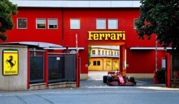 ferrari-cresce-del-16%-rispetto-al-2023,-migliorano-le-stime-per-il-2024