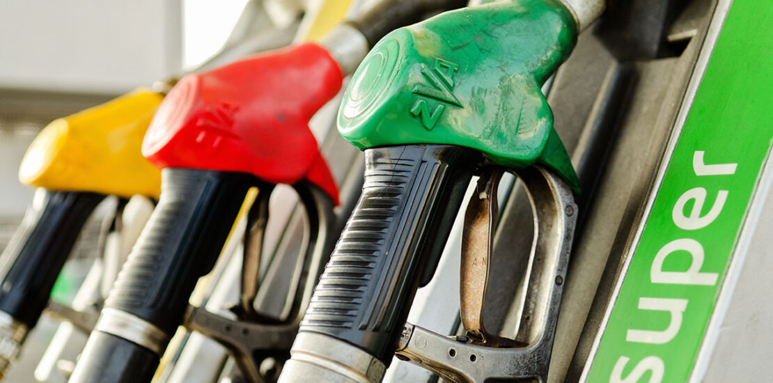 prezzi-benzina-e-diesel-ai-minimi-da-6-mesi:-dove-e-meglio-rifornire