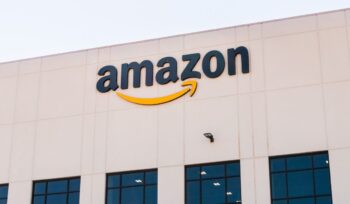 amazon-apre-ad-alessandria-il-primo-centro-di-approvvigionamento-in-italia:-700-nuovi-assunzioni