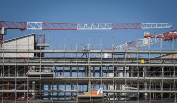 patente-a-punti-dei-cantieri,-la-maggioranza-vuole-rinviarla-al-2025