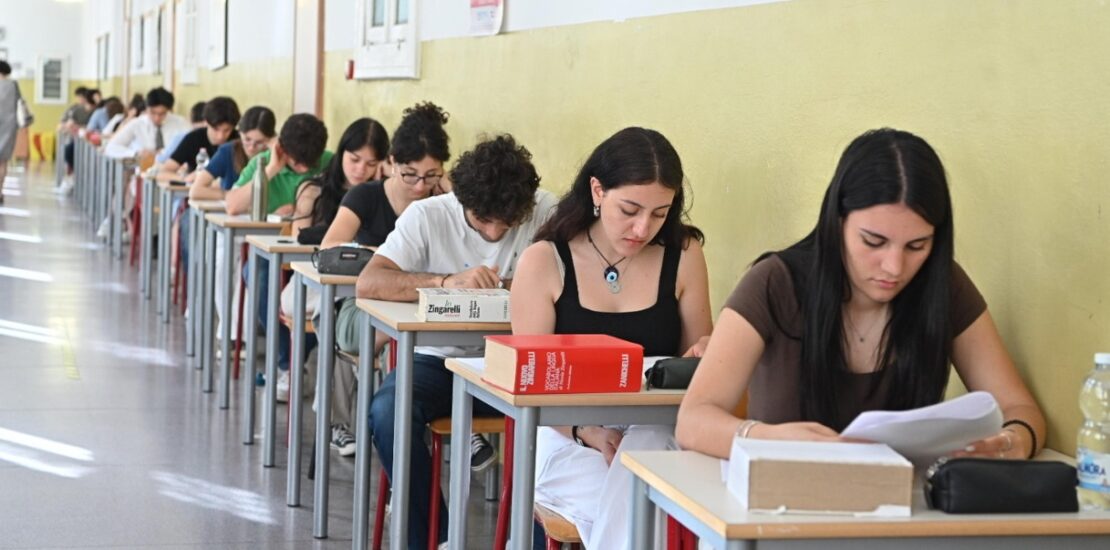 bonus-maturita-da-615-euro,-il-premio-agli-studenti-da-100-e-lode