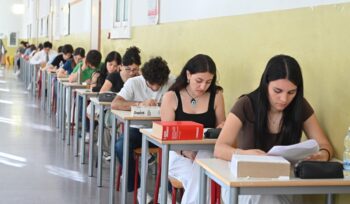 bonus-maturita-da-615-euro,-il-premio-agli-studenti-da-100-e-lode