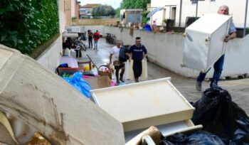 alluvione-in-emilia,-hera-avvia-raccolta-straordinaria-dei-rifiuti-e-chiarisce-sull’acqua-potabile