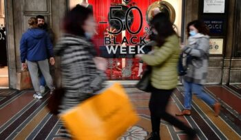 italiani-sempre-piu-interessati-al-black-friday,-aumenta-il-budget-a-261-euro